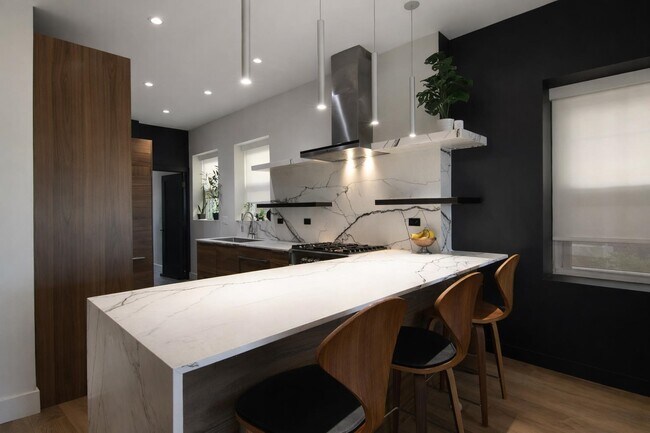 Building Photo - 335 Arlington Ave