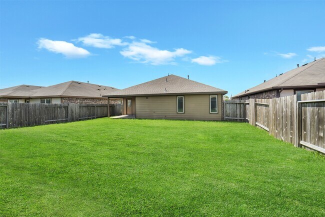 Building Photo - 3434 McDonough Way