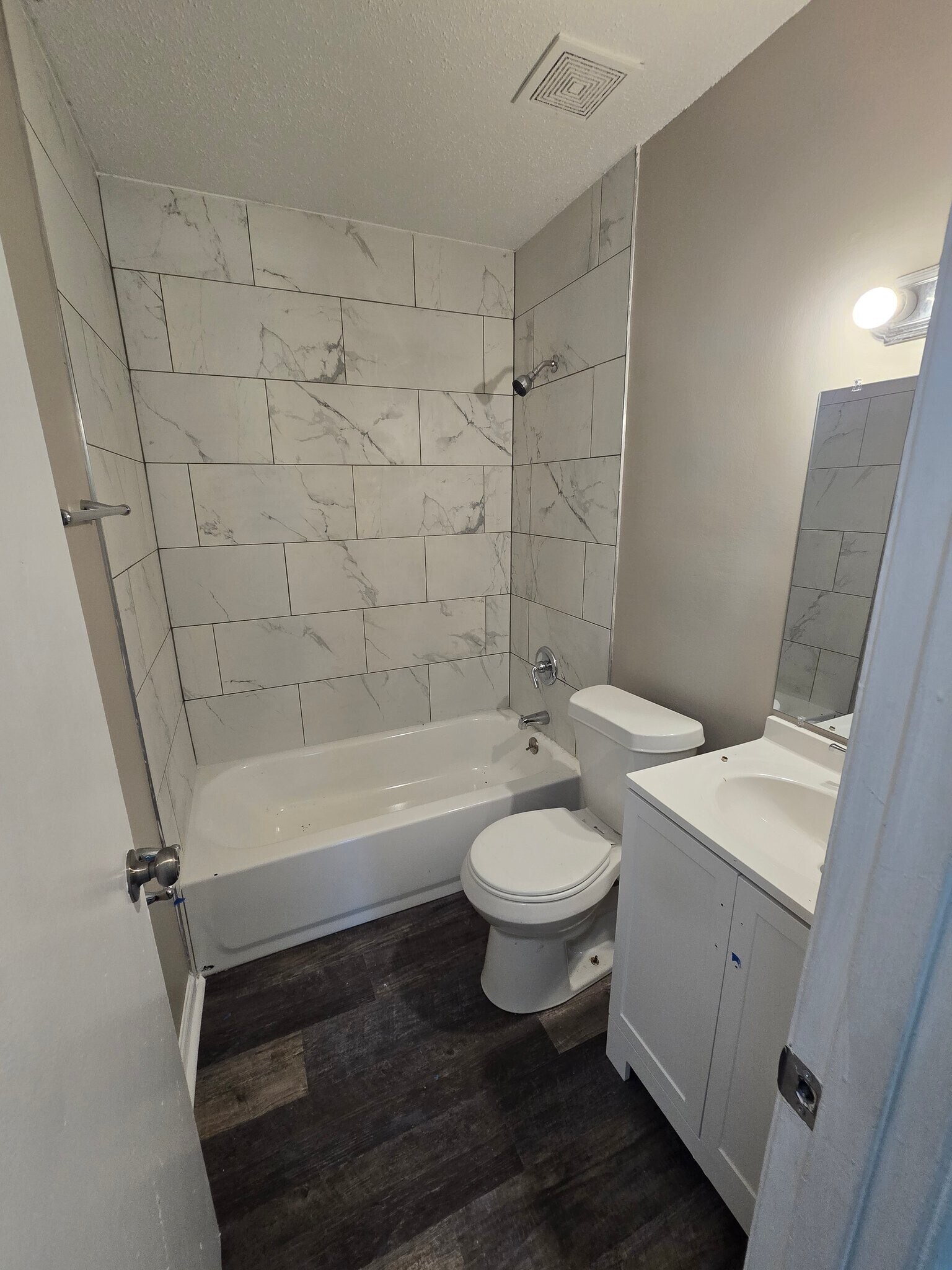 Building Photo - 4512 Hurlston Dr