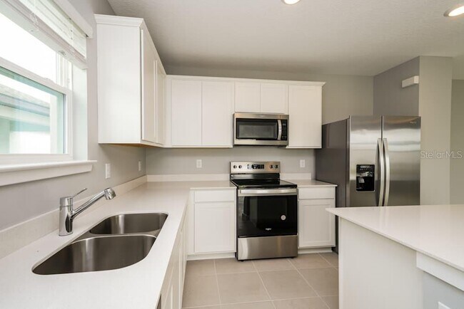 Building Photo - 4170 Goldfoil Rd