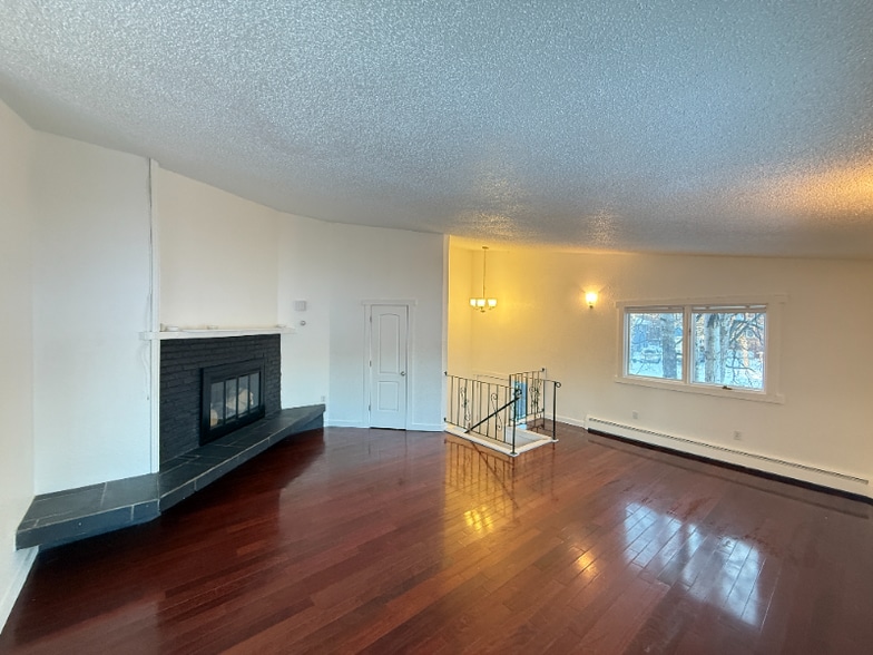 Building Photo - 5120 Hatcher Cir