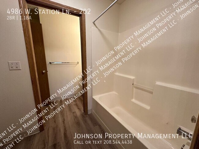 Building Photo - 4986 W Station Ln