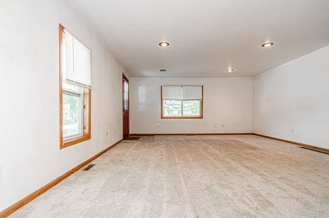 Building Photo - Please View 3D Virtual Walk-Through Before...