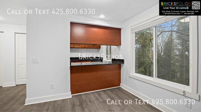 Building Photo - 15242 SE 43rd Ct