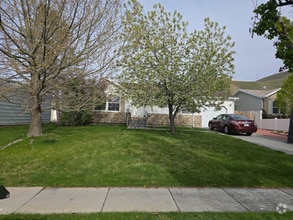 Building Photo - 1031 S 900 W