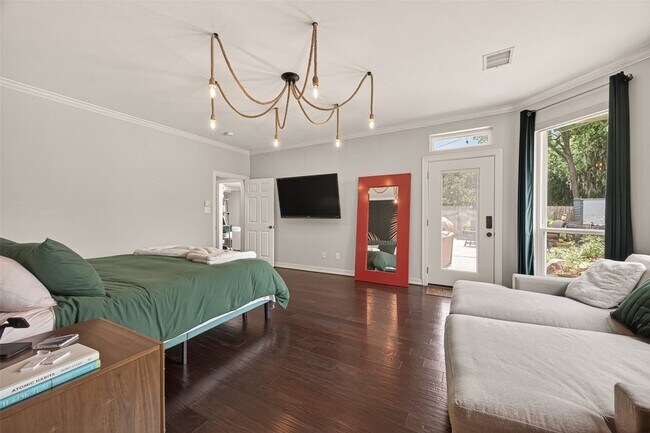 Building Photo - 1403 Hillside Forest Dr