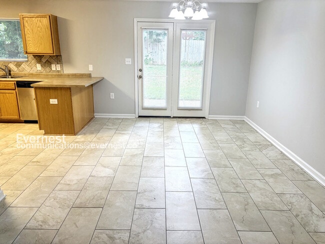 Building Photo - 193 Sagebrook Dr
