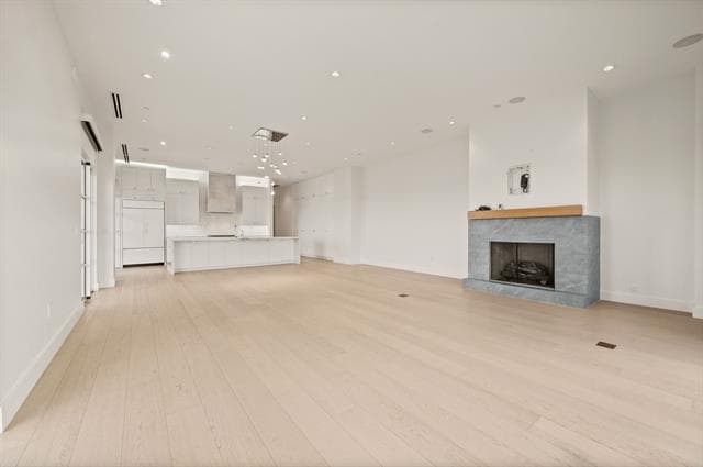 Building Photo - 2800 Lakeside Pkwy