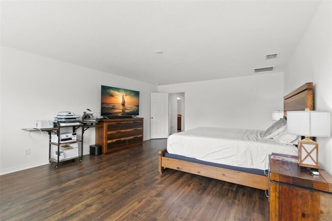 Building Photo - 16044 Sonoma Grv Cir