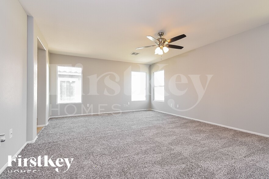 Building Photo - 6694 Wood Thrush Pl