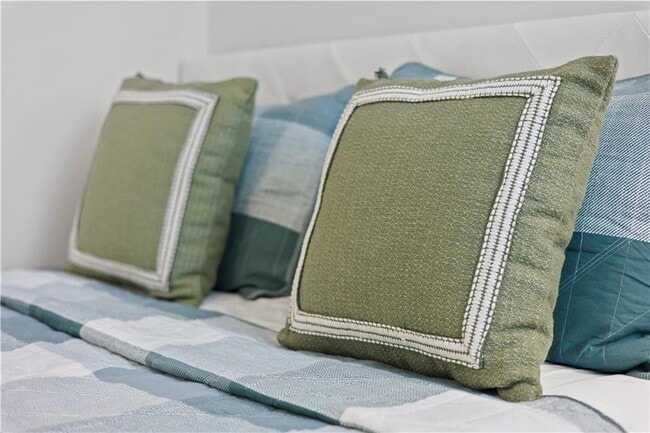 Building Photo - 3285 Mar Lanta Dr