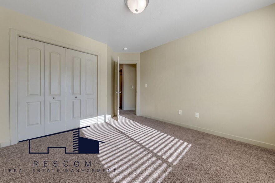 Building Photo - 2042 Evans Cove Loop