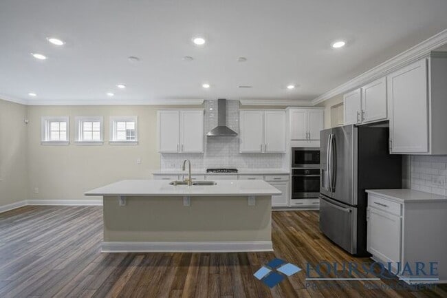 Building Photo - Charming 3-Bed Ranch Home with Modern Kitc...