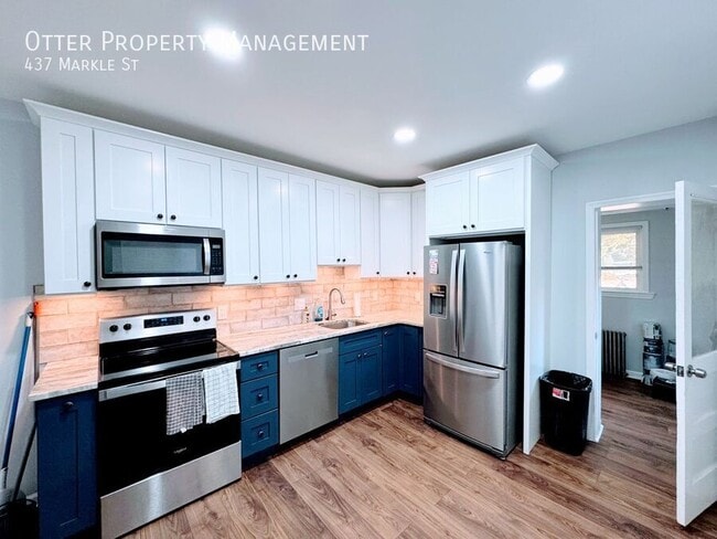 Building Photo - 437 Markle St