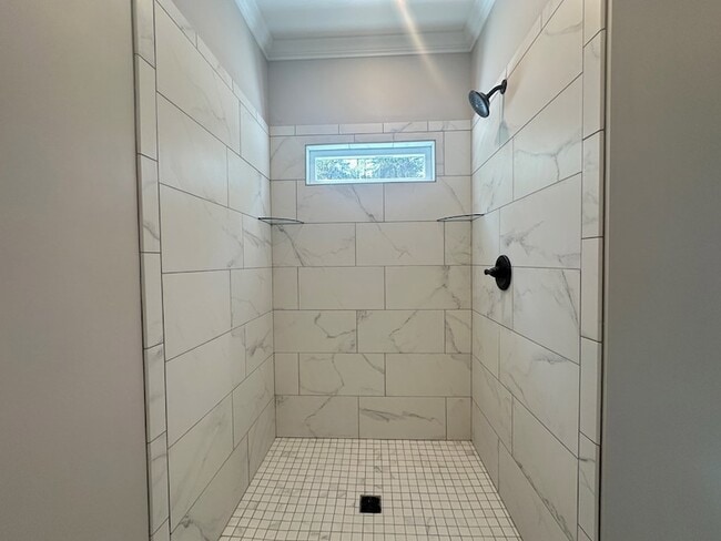 Building Photo - 116 Saxton Pl