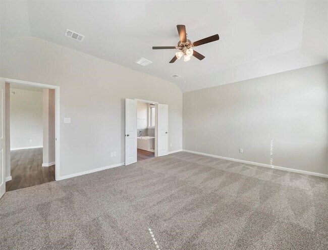Building Photo - 27943 Parkside Creek Dr