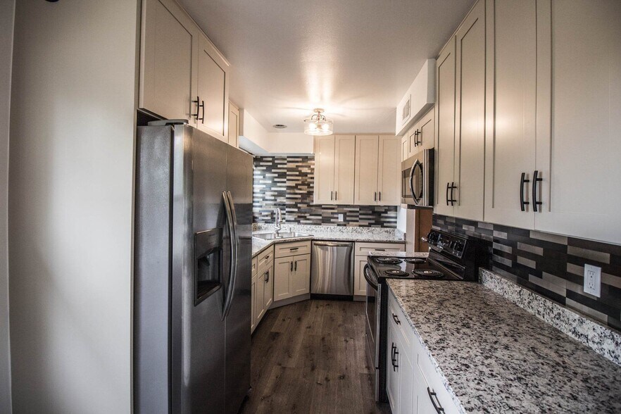 Kitchen - 708 North St