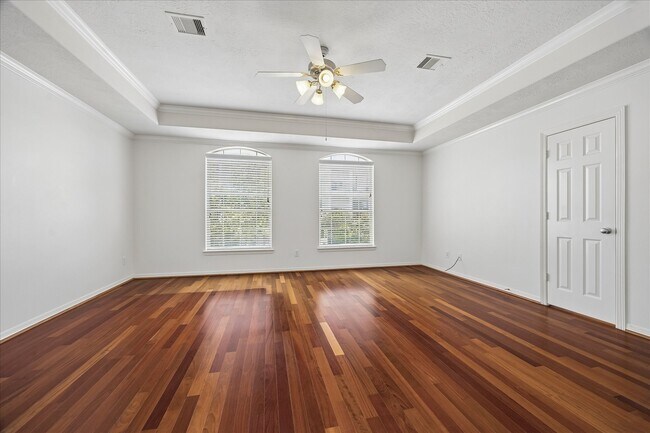 Building Photo - 7608 Janak Dr