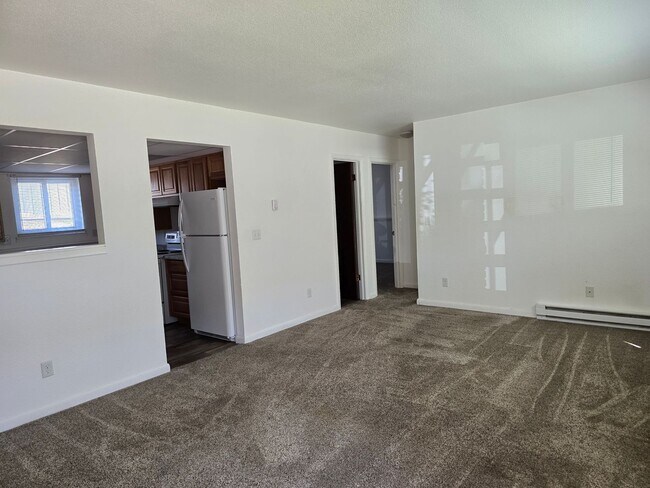 Building Photo - 740 2nd St