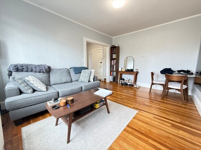 Building Photo - 20 Concord Ave