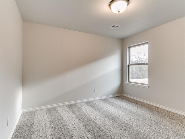 Building Photo - 12104 Rockbed Dr