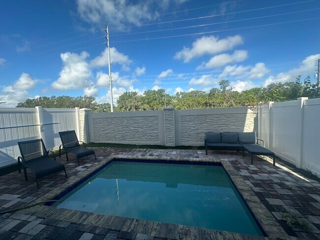 Building Photo - 240 Villa Domani Ct