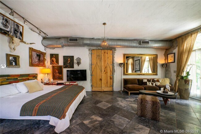 Building Photo - 681 NE 57th St