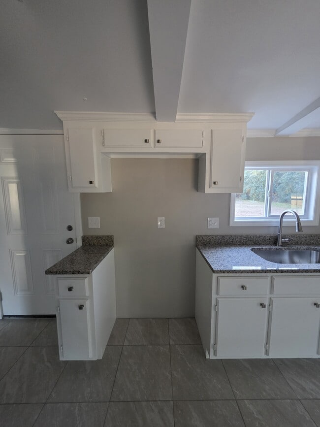 Building Photo - 126 Buckeye Ct