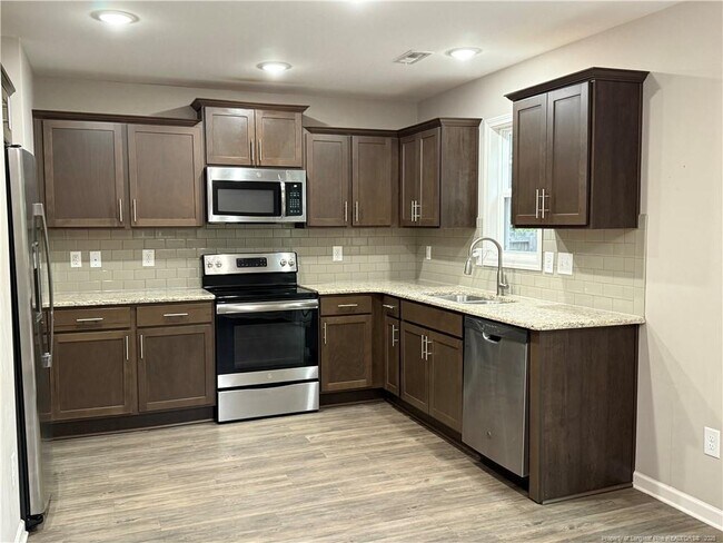 Building Photo - 7301 Hyannis Dr