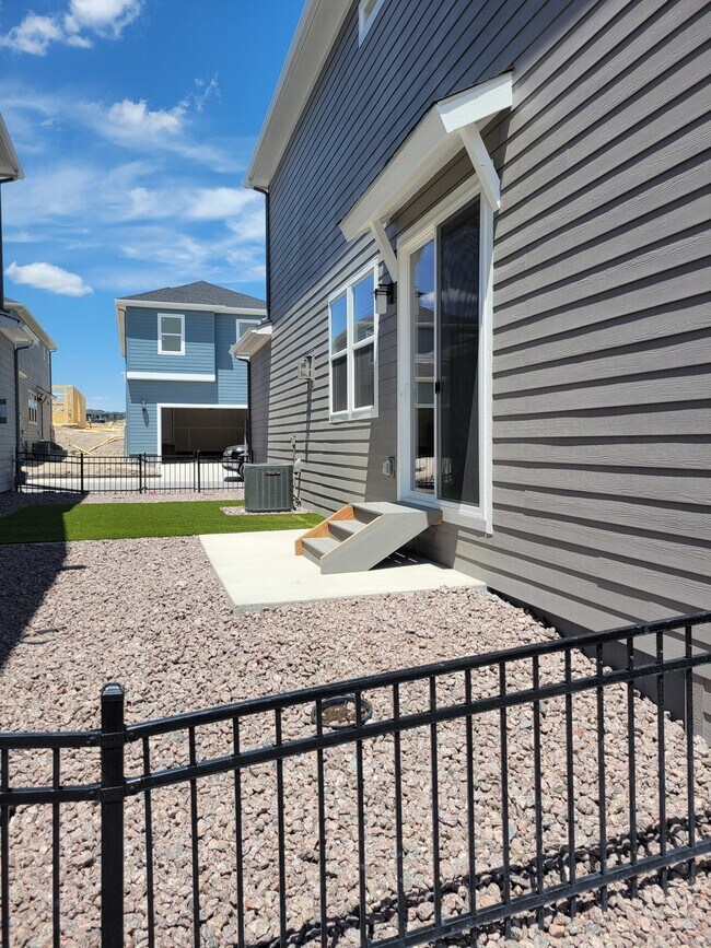 Building Photo - 6326 Levity Heights