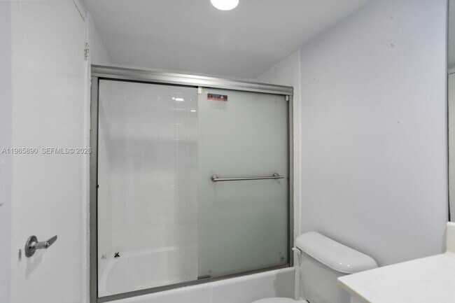 Building Photo - 3000 S Ocean Dr