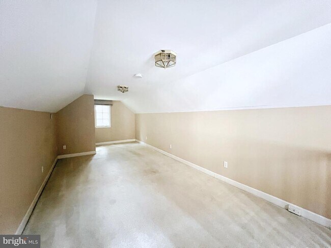 Building Photo - 13039 Glen Mill Rd