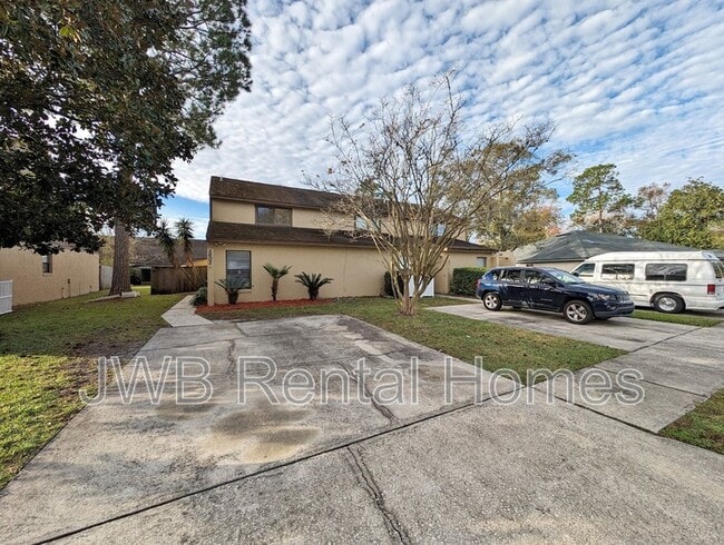 Primary Photo - 5602 Pinebay Cir S