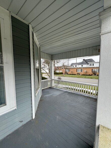 Porch - 500 N George St