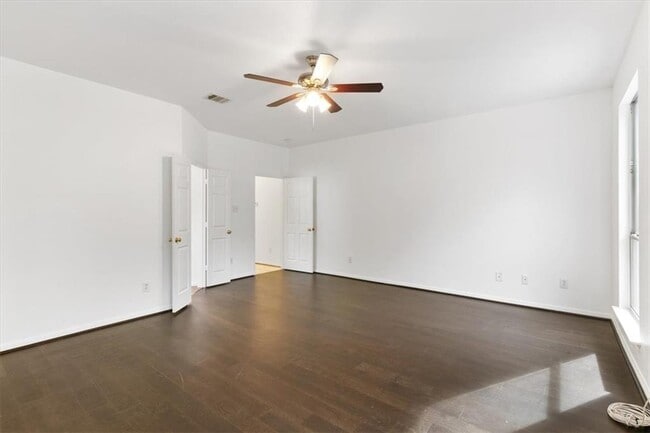 Building Photo - 6700 Kilt Ct