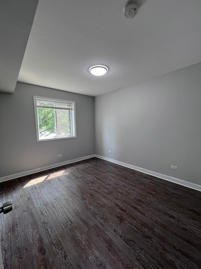 Building Photo - 224 E Rimini Ct