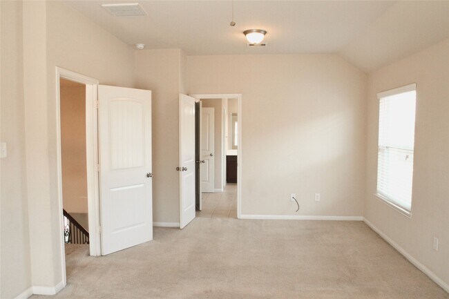 Building Photo - 24834 Colonial Maple Dr