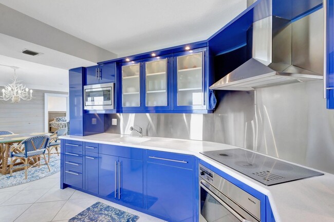 Building Photo - 300 Ocean Trail Way