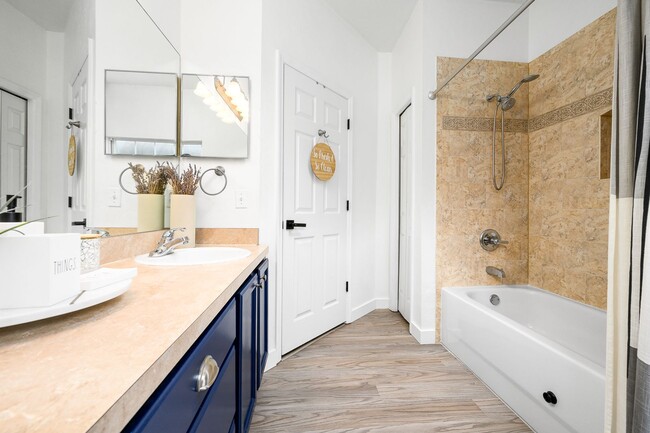 Building Photo - Optimal Location in Northwest Gainesville: South Point Neighborhood Living