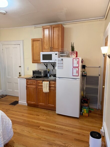Primary Photo - 219 Washington St