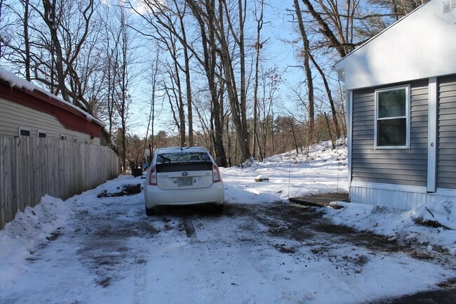 Building Photo - 192 Manchester St