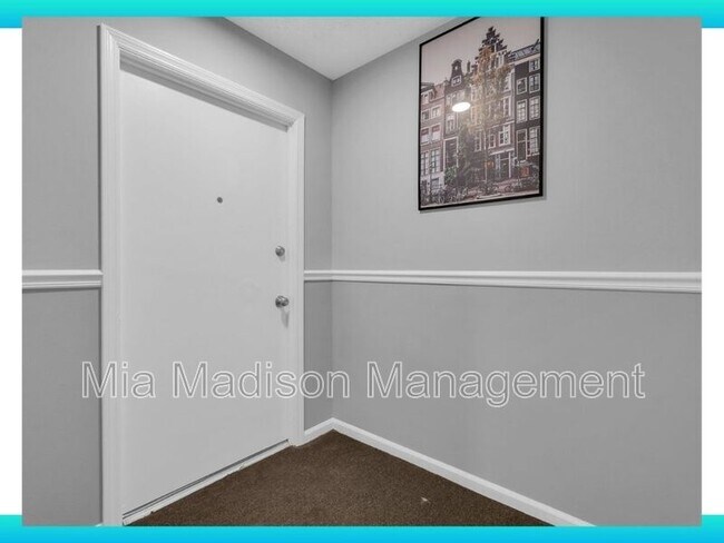 Building Photo - 111 E Mell St