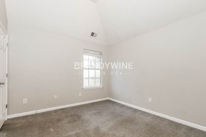 Building Photo - 10799 Misty Meadows Pl