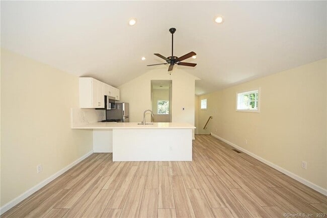 Building Photo - 3509 Redding Rd