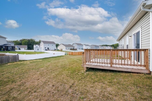 Building Photo - 468 Rochdale Run