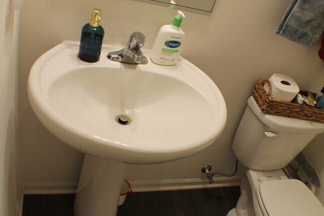 Building Photo - 2323 Prestige Pl