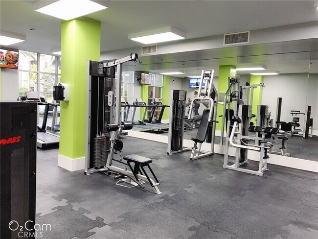 Building Photo - 1480 Scholarship-