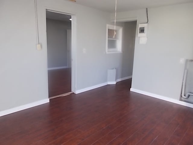 Building Photo - 1405 CA-99