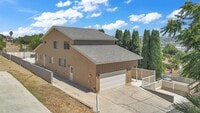 Building Photo - 465 Camino de Gloria