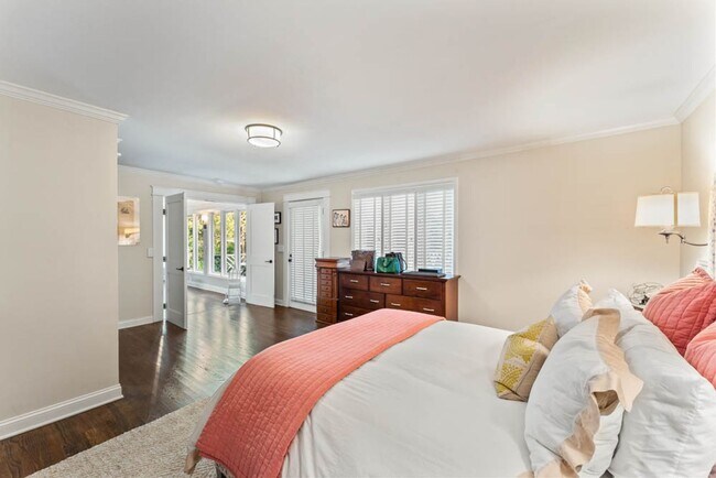 Building Photo - Spacious Briarcliff Woods home!!